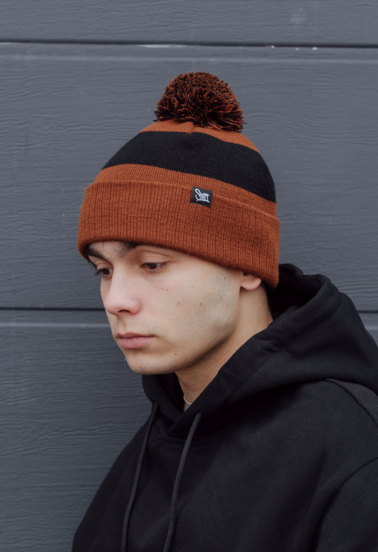 Шапка чоловіча Staff brown & black коричнево-чорна з логотипом з
