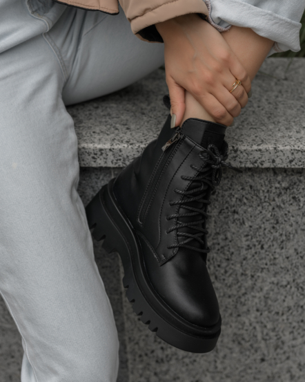 Жіночі черевики Staff black