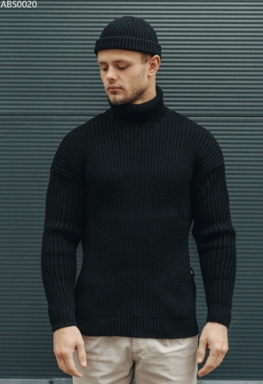 Вязаный свитер Staff black