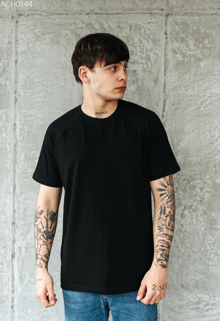 Базовая мужская футболка Staff all black черная на лето купить