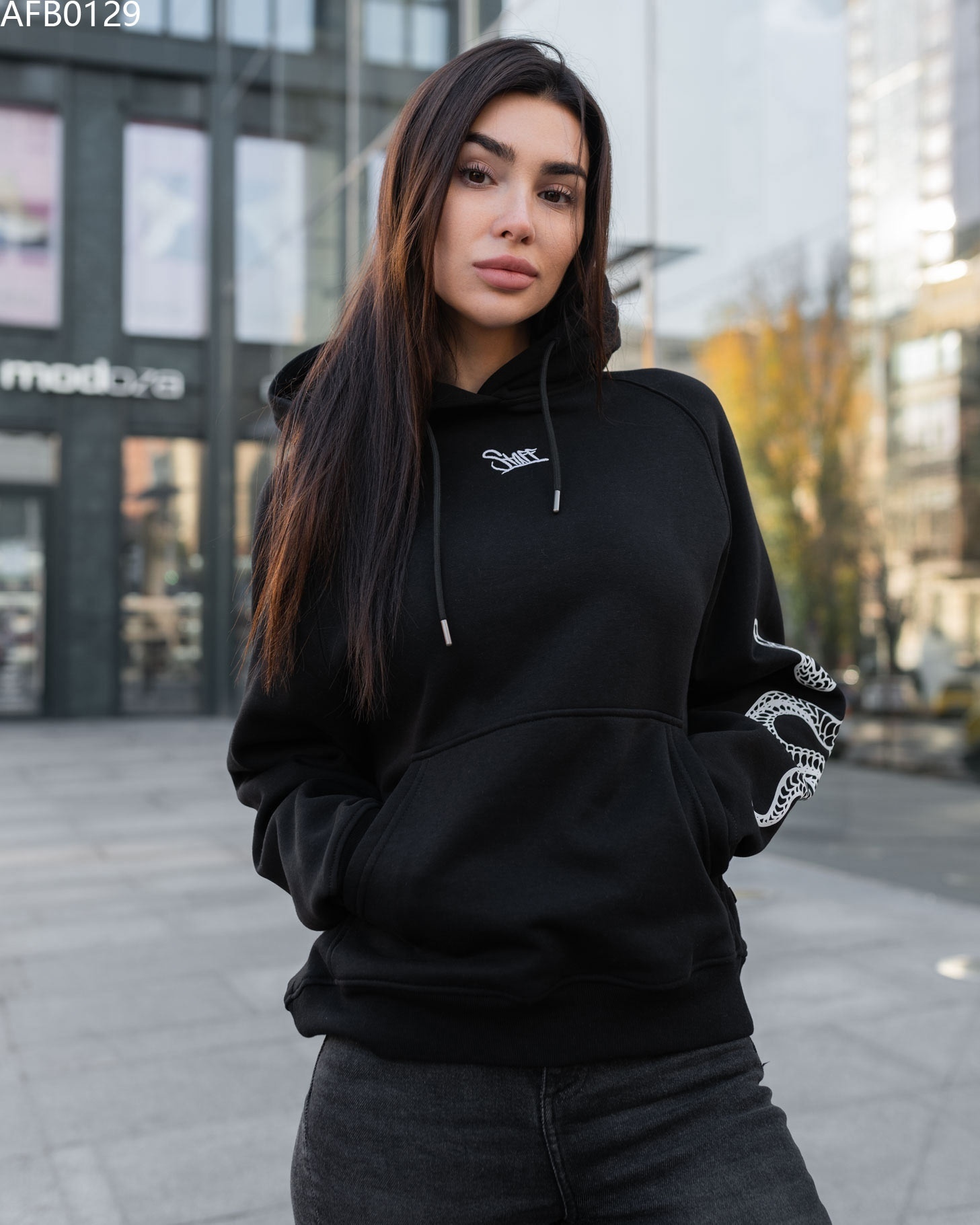 おもち　レディース　BLK S Худі жіноче Staff snake logo oversize fleece чорне з принтом на