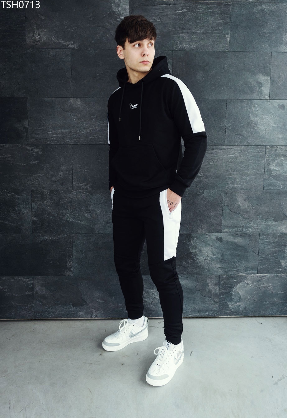 Костюм спортивний чоловічий Staff black & white logo чорний з логотипом ...