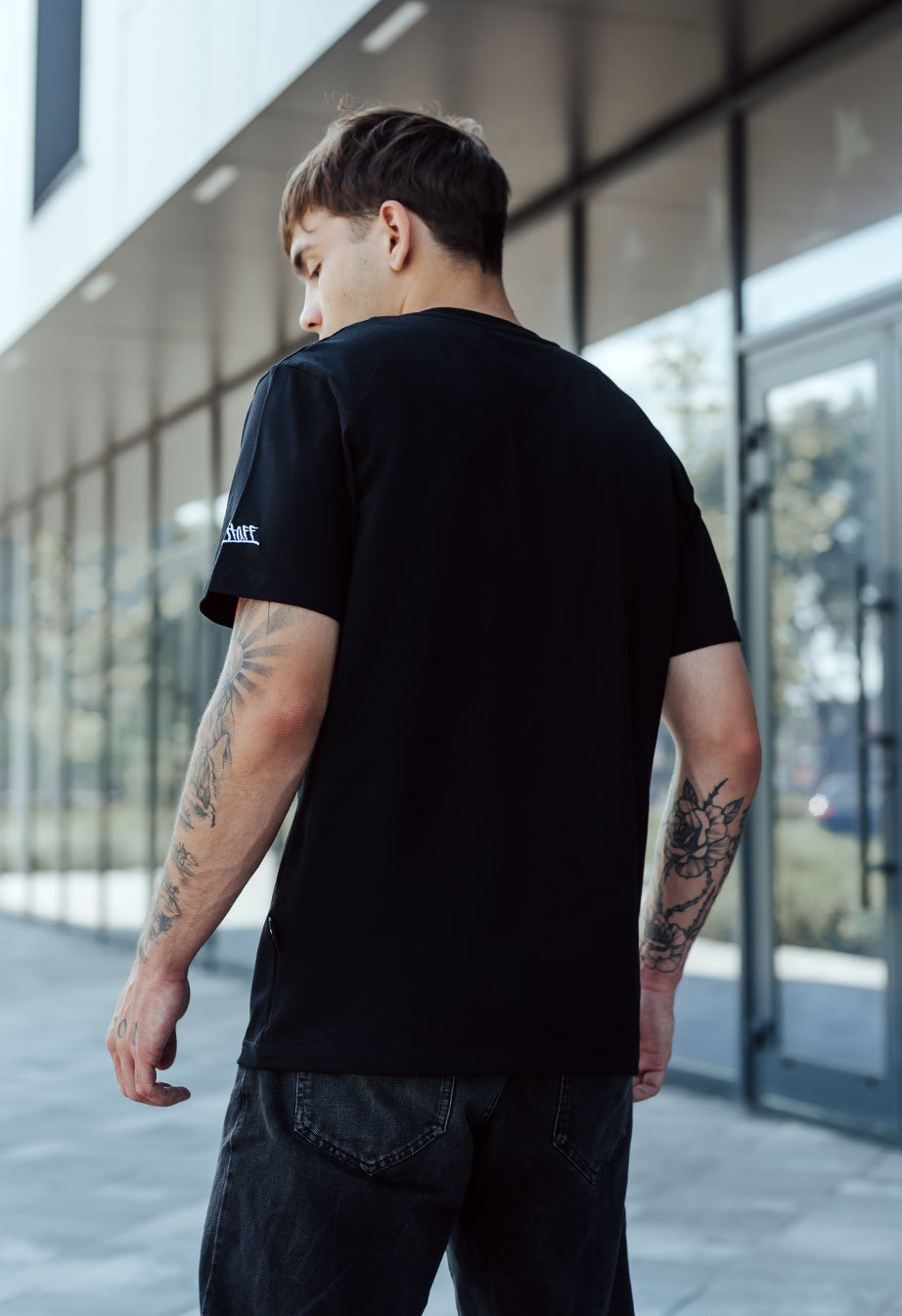 Футболка чоловіча Staff black logo чорна з логотипом молодіжна купити