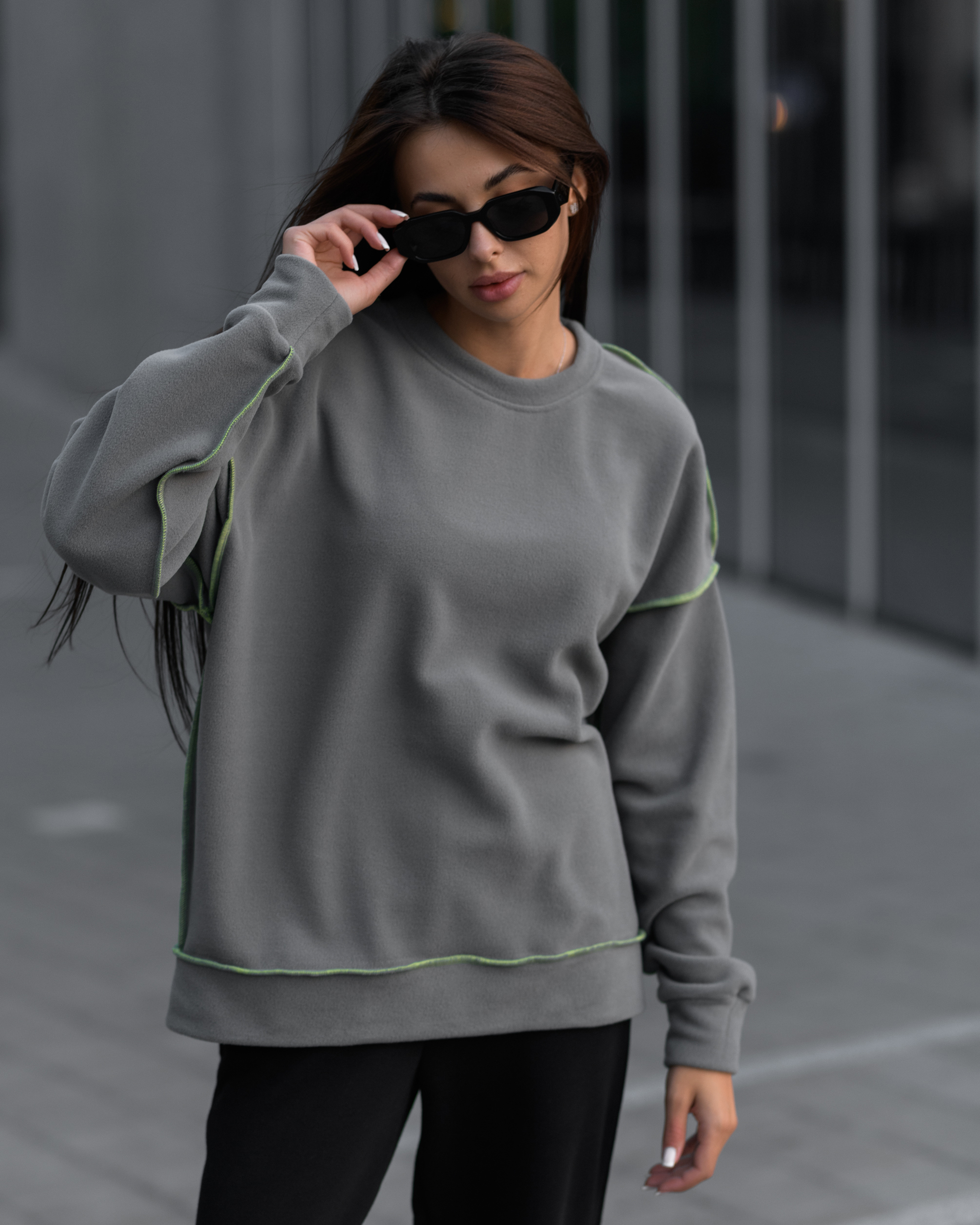 Світшот жіночий Staff microfleece2 oversize сірий для дівчини на