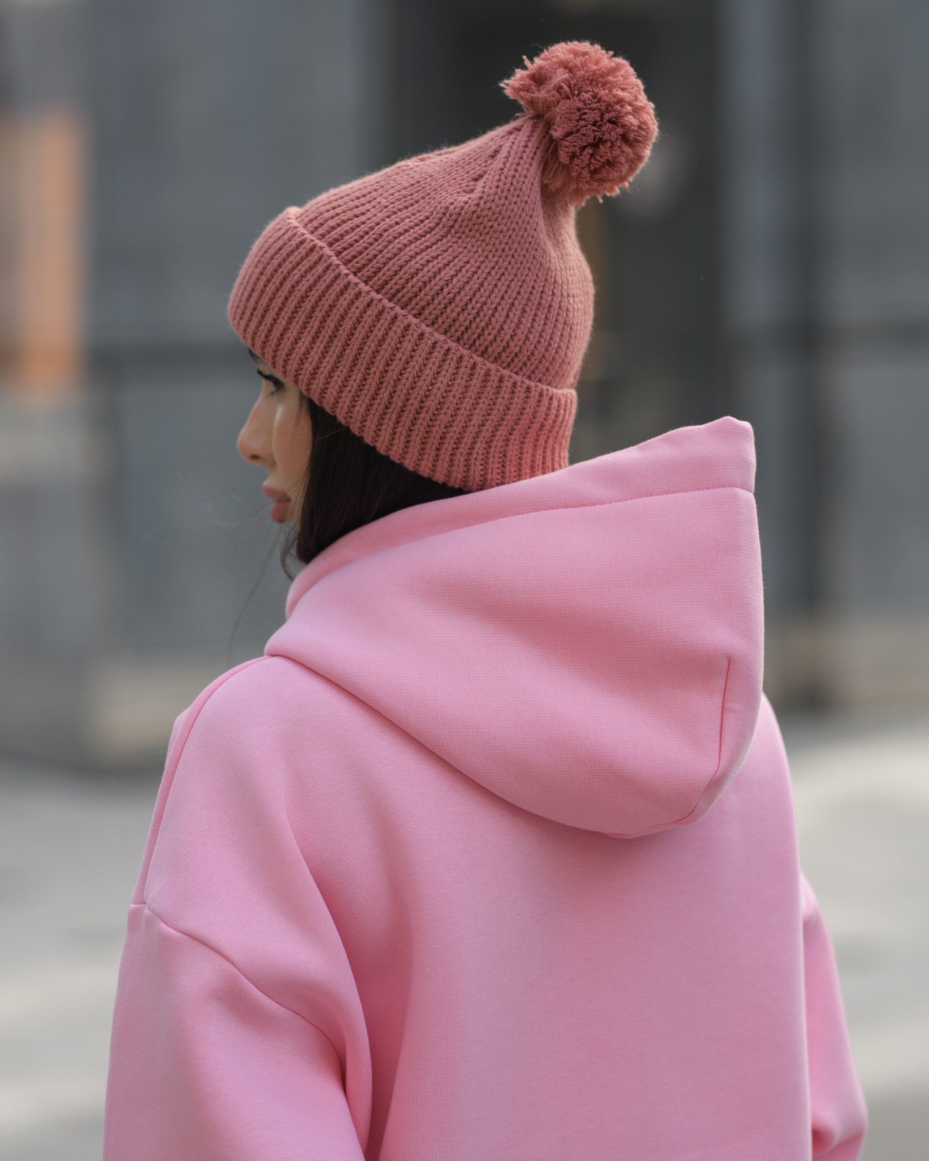 Зимова шапка жіноча Staff pompon peach персикового кольору недорога ...