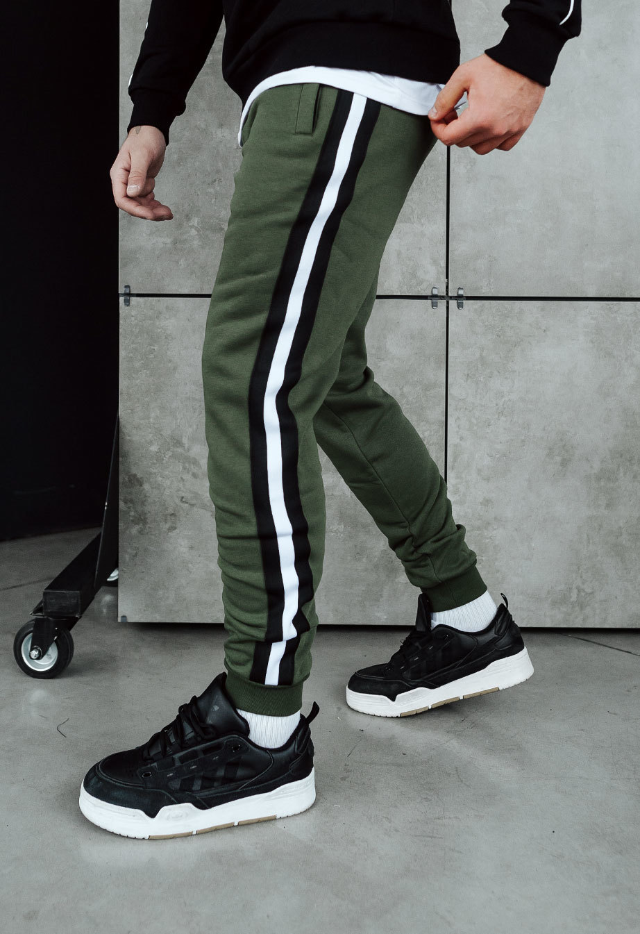 Спортивні штани чоловічі Staff lampas khaki fleece хакі бавовняні ...