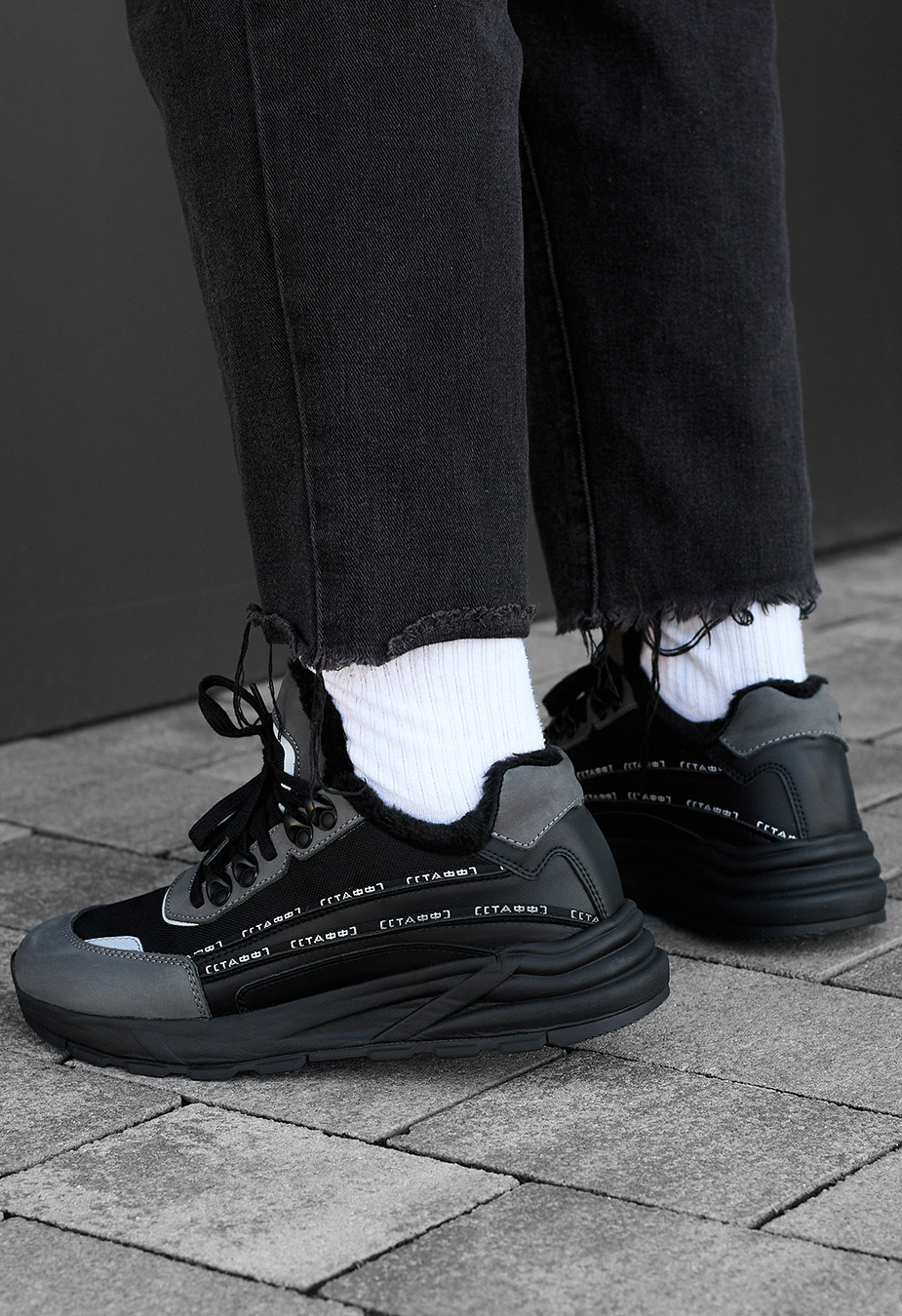 Зимові кросівки чоловічі Staff black & gray reflective (хутро