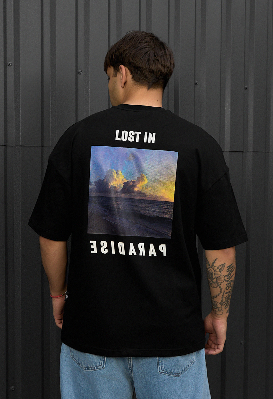 auskou STAFF Tシャツ auskou STAFF Tシャツ 【公式通販】