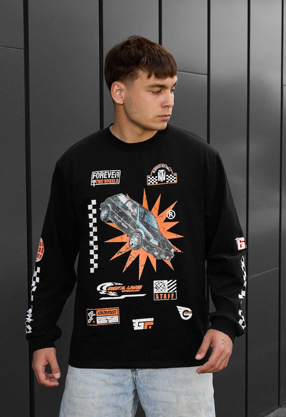 auskou STAFF Tシャツ auskou STAFF Tシャツ 【公式通販】