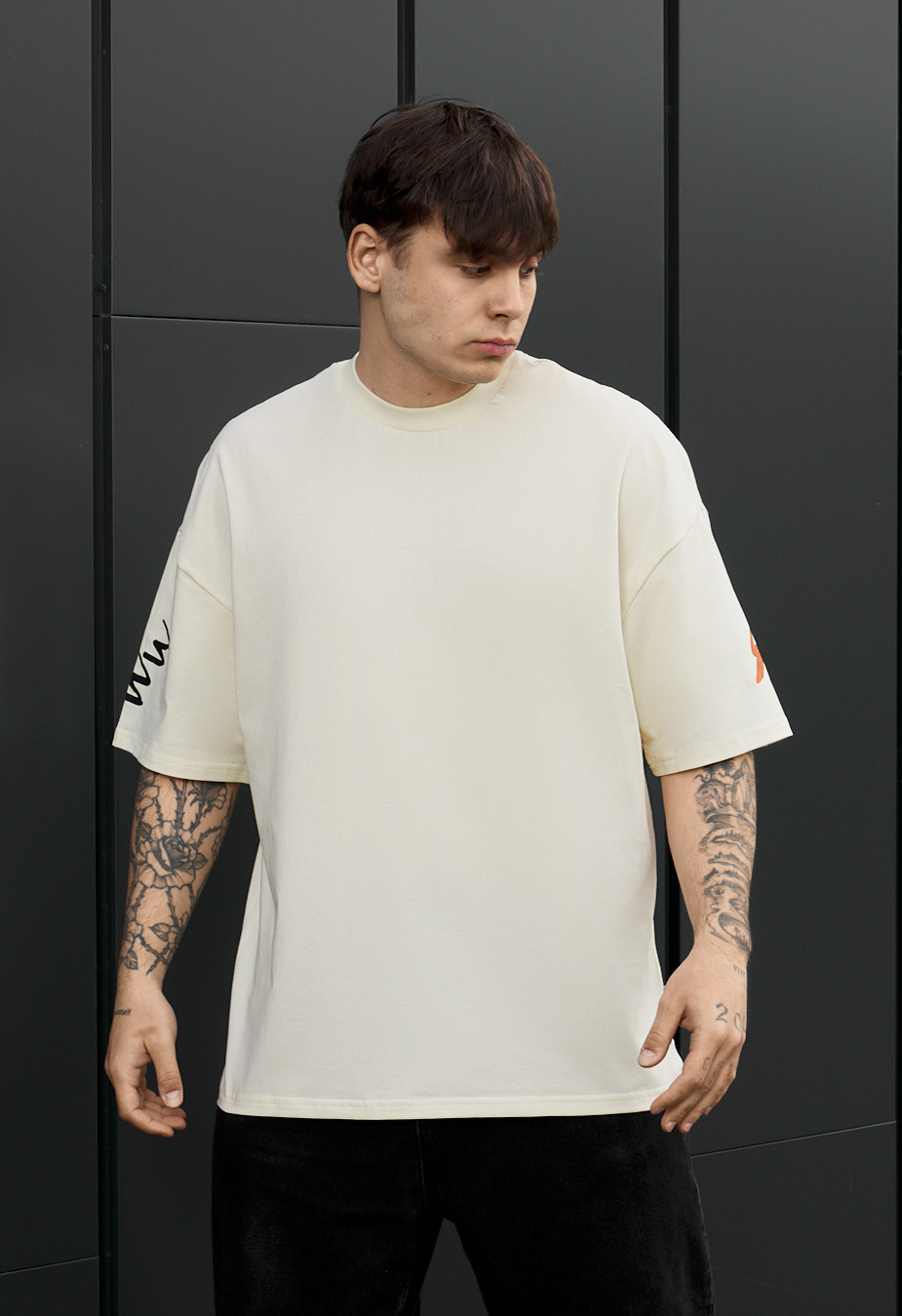 ふくさん Футболка чоловіча Staff memz oversize молочного кольору з надписом