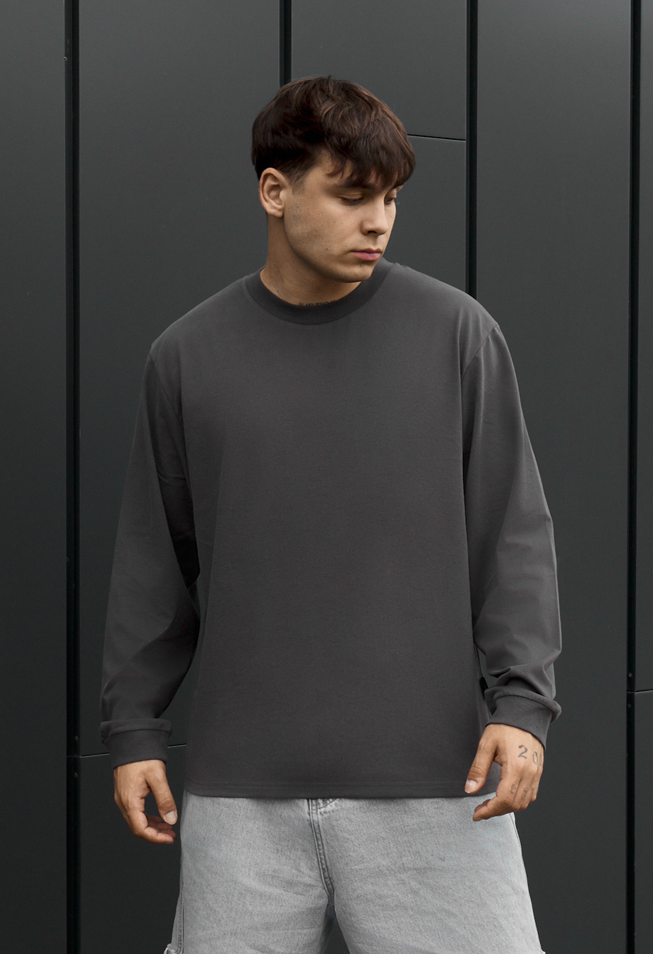 Лонгслів чоловічий Staff dark gray темно-сірий класичний